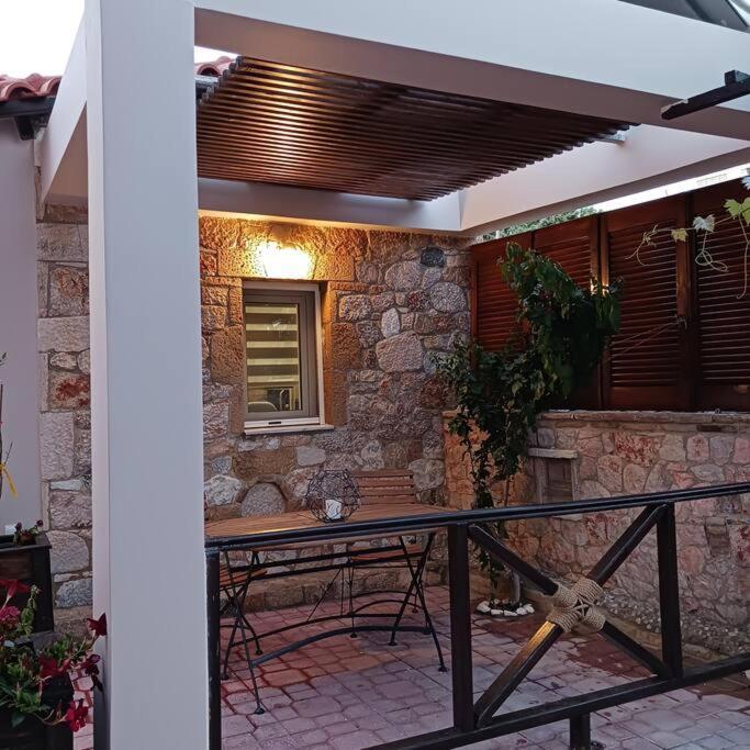 Ferienwohnung Boutique Eptalofos 15Min From Airport And Sea Kouvarás Exterior foto