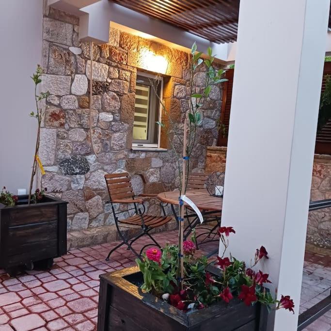 Ferienwohnung Boutique Eptalofos 15Min From Airport And Sea Kouvarás Exterior foto