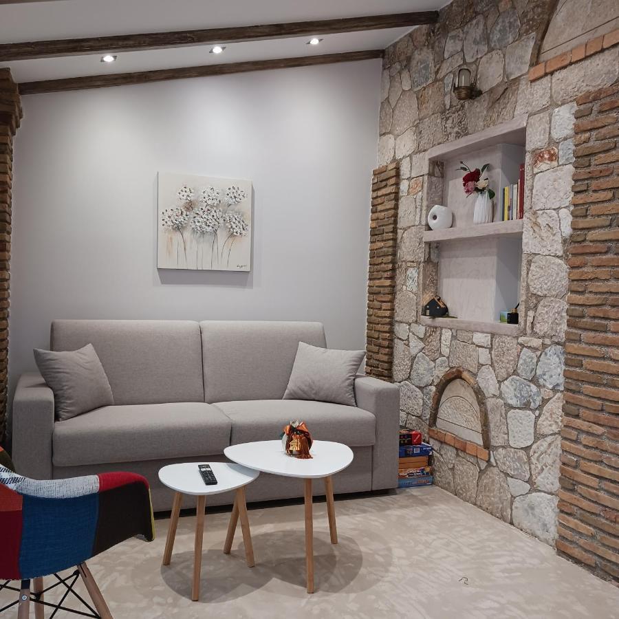 Ferienwohnung Boutique Eptalofos 15Min From Airport And Sea Kouvarás Exterior foto